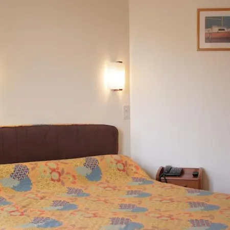 Hotel The Originals Boutique, De 2*